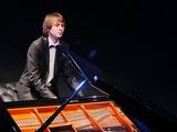 Романтик за роялем